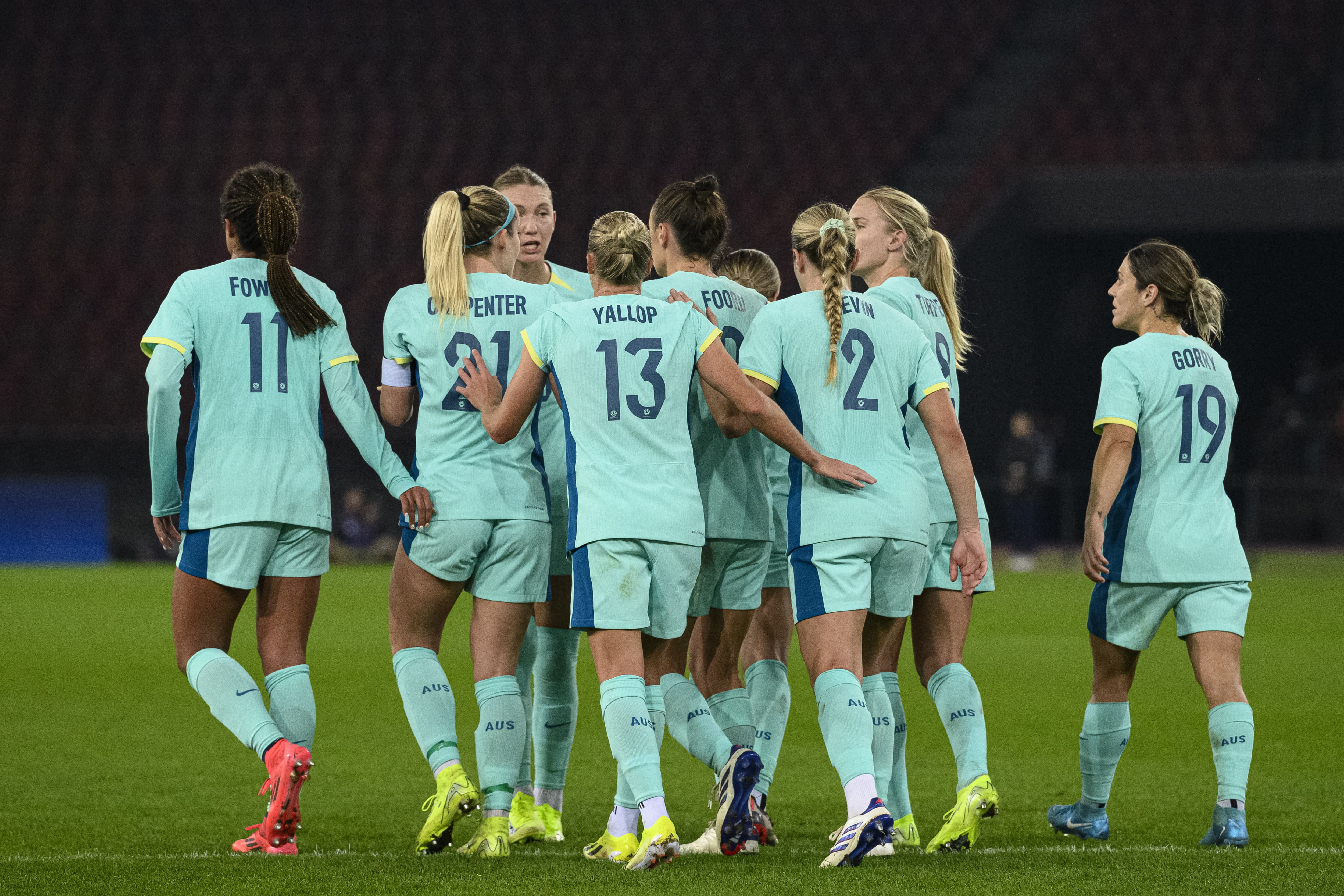 Caitlin Foord celebrates after converting a penalty against Switzerland - Marcio Marcado